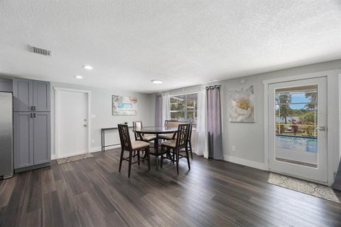 House in Tampa, Florida 3 bedrooms, 139.54 sq.m. № 1876251 - photo 11
