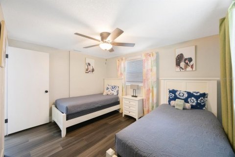 House in Tampa, Florida 3 bedrooms, 139.54 sq.m. № 1876251 - photo 24