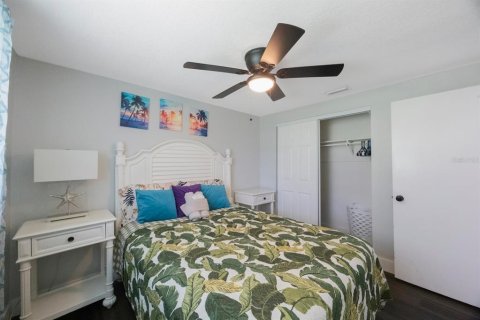 House in Tampa, Florida 3 bedrooms, 139.54 sq.m. № 1876251 - photo 27
