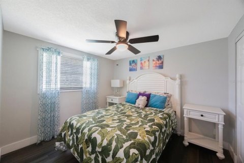 House in Tampa, Florida 3 bedrooms, 139.54 sq.m. № 1876251 - photo 26