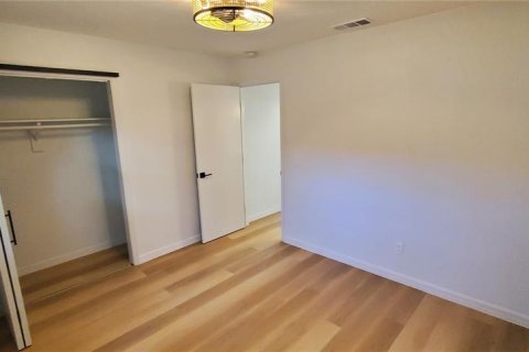 Apartamento en alquiler en Tampa, Florida, 2 dormitorios, 69.68 m2 № 1832807 - foto 4