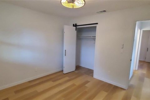 Apartamento en alquiler en Tampa, Florida, 2 dormitorios, 69.68 m2 № 1832807 - foto 5