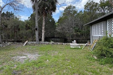 House in Yankeetown, Florida 2 bedrooms, 162.76 sq.m. № 1720731 - photo 15