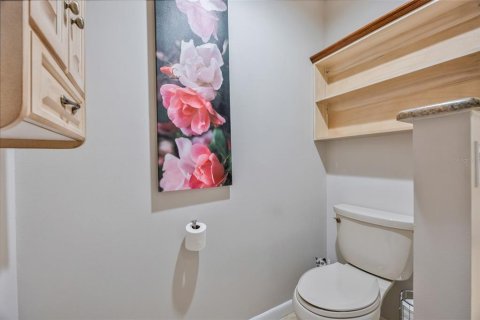 House in Wesley Chapel, Florida 3 bedrooms, 246.66 sq.m. № 1824329 - photo 28