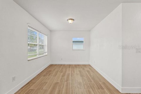 House in Tampa, Florida 3 bedrooms, 119.1 sq.m. № 1893847 - photo 7