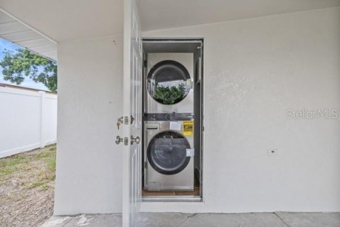House in Tampa, Florida 3 bedrooms, 119.1 sq.m. № 1893847 - photo 25