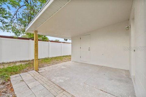 House in Tampa, Florida 3 bedrooms, 119.1 sq.m. № 1893847 - photo 26