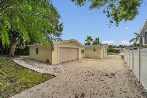 Casa en alquiler en Palm Harbor, Florida, 4 dormitorios, 140.47 m2 № 1905056 - foto 25