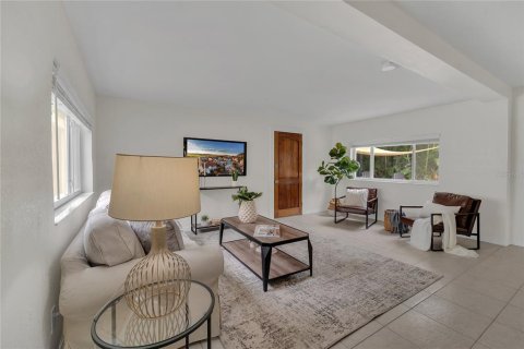 Casa en alquiler en Palm Harbor, Florida, 4 dormitorios, 140.47 m2 № 1905056 - foto 5