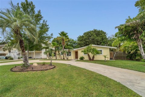 Casa en alquiler en Palm Harbor, Florida, 4 dormitorios, 140.47 m2 № 1905056 - foto 2