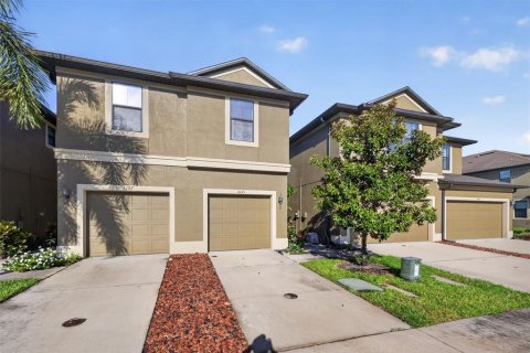 Townhouse in Clearwater, Florida 3 bedrooms, 134.15 sq.m. № 2379455 - photo 2