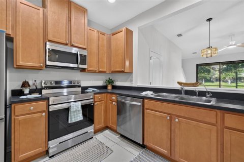 Townhouse in Clearwater, Florida 3 bedrooms, 134.15 sq.m. № 2379455 - photo 7