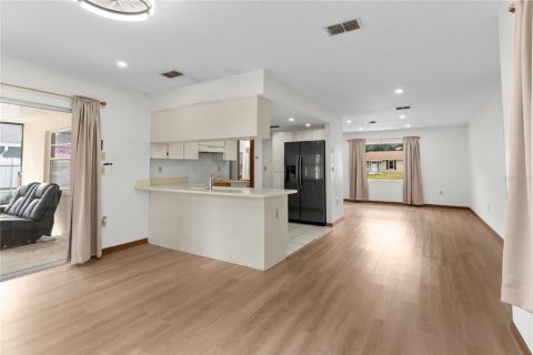 Villa ou maison à vendre à Spring Hill, Floride: 2 chambres, 106.37 m2 № 2199684 - photo 15
