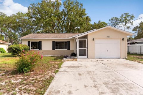 Villa ou maison à vendre à Spring Hill, Floride: 2 chambres, 106.37 m2 № 2199684 - photo 2
