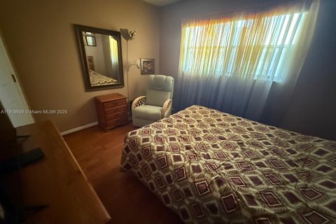 Снять в аренду кондоминиум в Санрайз, Флорида 2 спальни, 78.97м2, № 1975027 - фото 18