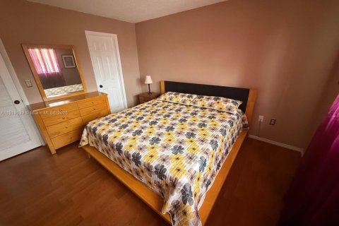 Снять в аренду кондоминиум в Санрайз, Флорида 2 спальни, 78.97м2, № 1975027 - фото 25