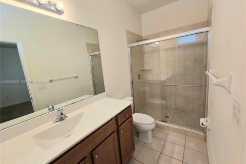 Villa ou maison à louer à Hialeah, Floride: 3 chambres, 154.96 m2 № 2172193 - photo 8