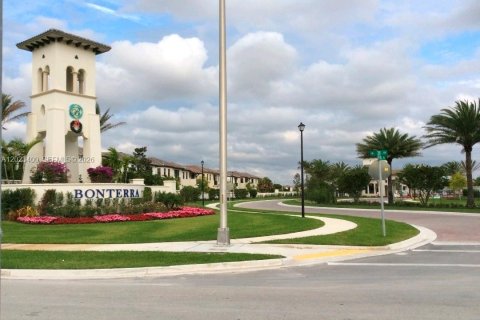 Villa ou maison à Hialeah, Floride 3 chambres, 154.96 m2 № 2172193