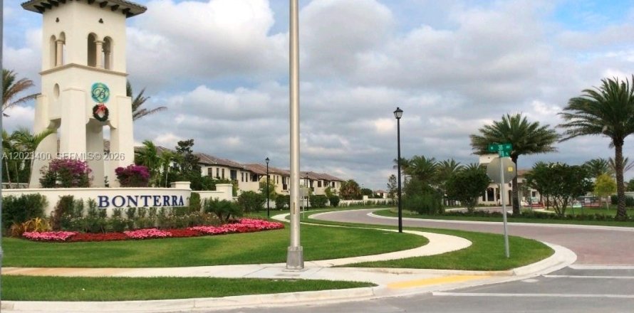 Villa ou maison à Hialeah, Floride 3 chambres, 154.96 m2 № 2172193