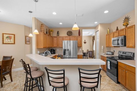 House in Port St. Lucie, Florida 3 bedrooms, 245.54 sq.m. № 2086373 - photo 8