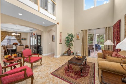 House in Port St. Lucie, Florida 3 bedrooms, 245.54 sq.m. № 2086373 - photo 4