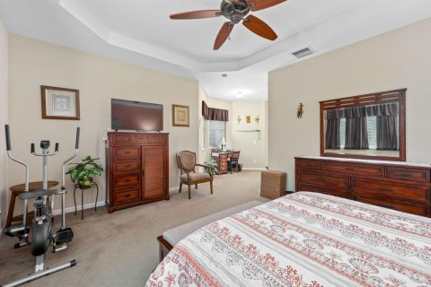 House in Port St. Lucie, Florida 3 bedrooms, 245.54 sq.m. № 2086373 - photo 19