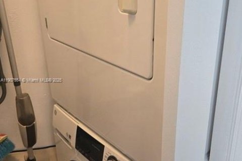 Снять в аренду кондоминиум в Майами-Бич, Флорида 1 спальня, 65.96м2, № 1964047 - фото 14