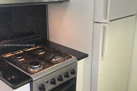 Снять в аренду кондоминиум в Майами-Бич, Флорида 1 спальня, 65.96м2, № 1964047 - фото 11