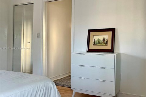 Снять в аренду кондоминиум в Майами-Бич, Флорида 1 спальня, 65.96м2, № 1964047 - фото 17