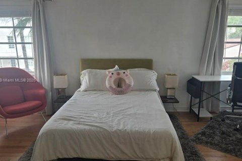 Снять в аренду кондоминиум в Майами-Бич, Флорида 1 спальня, 65.96м2, № 1964047 - фото 16