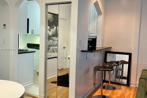 Снять в аренду кондоминиум в Майами-Бич, Флорида 1 спальня, 65.96м2, № 1964047 - фото 9