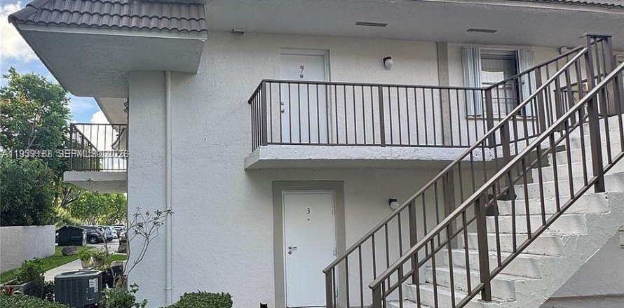 Apartamento en Miami, Florida 2 dormitorios, 75.44 m2 № 2023445