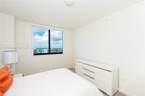 Снять в аренду кондоминиум в Майами, Флорида 2 спальни, 98.85м2, № 1923848 - фото 11