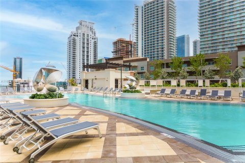 Снять в аренду кондоминиум в Майами, Флорида 2 спальни, 98.85м2, № 1923848 - фото 21