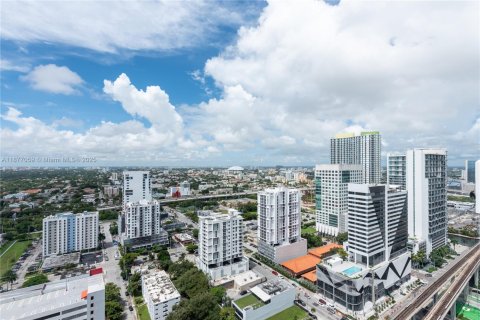 Снять в аренду кондоминиум в Майами, Флорида 2 спальни, 98.85м2, № 1923848 - фото 3