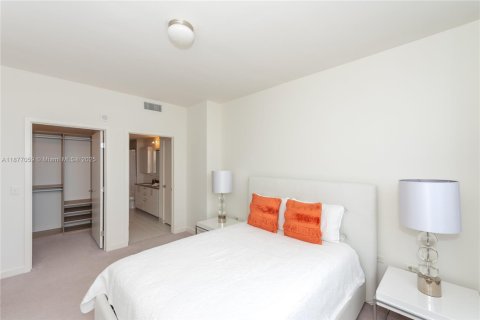 Снять в аренду кондоминиум в Майами, Флорида 2 спальни, 98.85м2, № 1923848 - фото 12