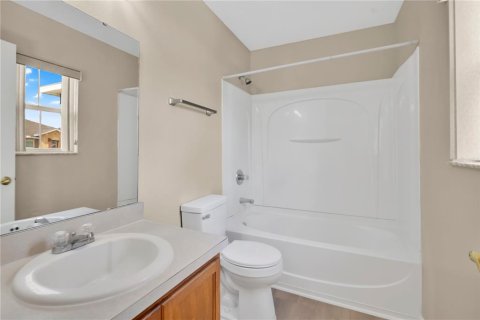 Купить виллу или дом в Дэвенпорт, Флорида 10 комнат, 240.8м2, № 2342560 - фото 18