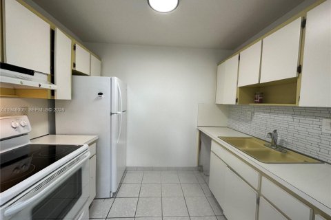 Снять в аренду кондоминиум в Хайалиа, Флорида 1 спальня, 85.01м2, № 2005316 - фото 9