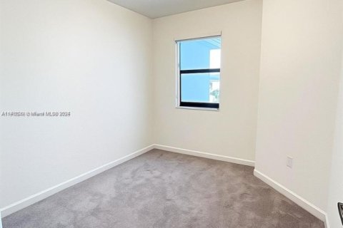 Townhouse in Homestead, Florida 3 bedrooms, 153.38 sq.m. № 1968255 - photo 18