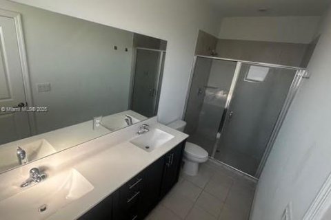 Townhouse in Homestead, Florida 3 bedrooms, 153.38 sq.m. № 1968255 - photo 29