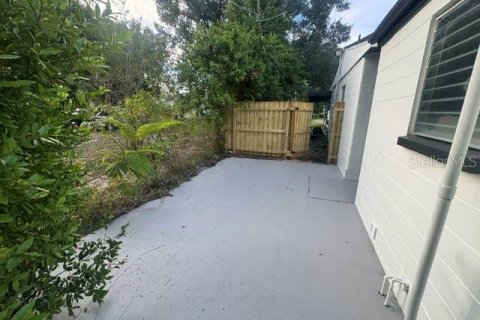 Villa ou maison à louer à Tampa, Floride: 3 chambres, 107.3 m2 № 2405222 - photo 17