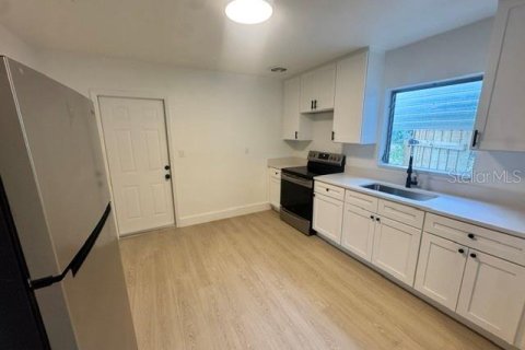 Villa ou maison à louer à Tampa, Floride: 3 chambres, 107.3 m2 № 2405222 - photo 7
