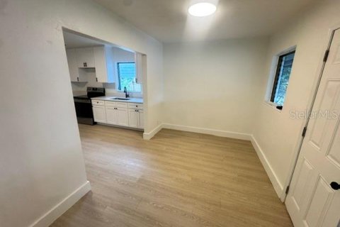 Villa ou maison à louer à Tampa, Floride: 3 chambres, 107.3 m2 № 2405222 - photo 6