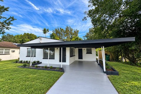 Villa ou maison à louer à Tampa, Floride: 3 chambres, 107.3 m2 № 2405222 - photo 2