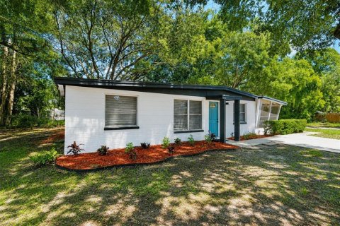 House in Seminole, Florida 3 bedrooms, 83.61 sq.m. № 2215783