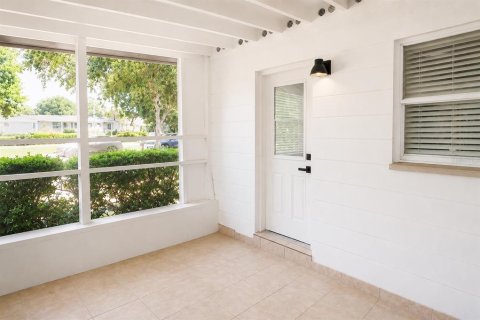 House in Seminole, Florida 3 bedrooms, 83.61 sq.m. № 2215783 - photo 21