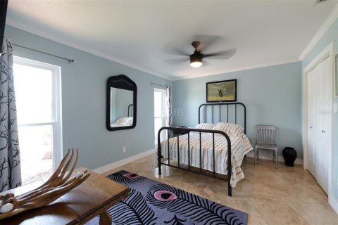 House in Crystal River, Florida 4 bedrooms, 260.31 sq.m. № 2102292 - photo 22