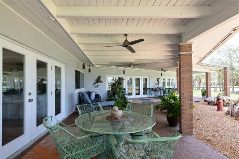 House in Crystal River, Florida 4 bedrooms, 260.31 sq.m. № 2102292 - photo 27