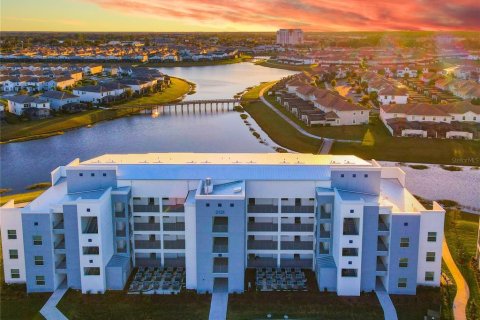Condo in Kissimmee, Florida, 2 bedrooms  № 2393837 - photo 19