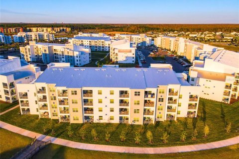 Condo in Kissimmee, Florida, 2 bedrooms  № 2393837 - photo 8